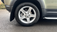 Land Rover Defender 2.0 D200 SE 110 5dr Auto Diesel Estate